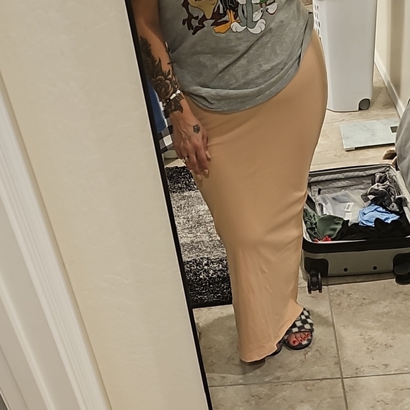 Cream Maxi Pencil Skirt with Slit - Picture 2 of 4